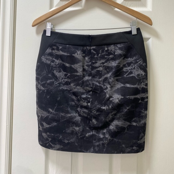 NWOT Mini Skirt - Picture 4 of 5